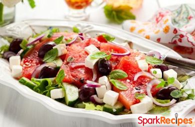 Einschichtiger Wassermelonen-Feta-Salat