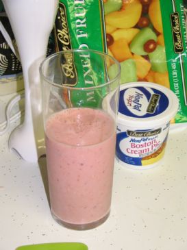 Einzelportion gemischter Obst-/Joghurt-Smoothie