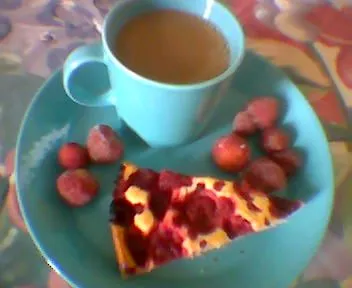 Beeren-Kaffeekuchen