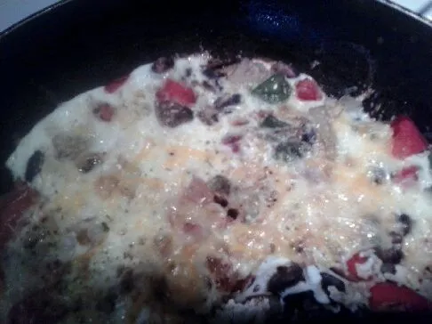 Mozzarella-Käse-Ei-Omelett