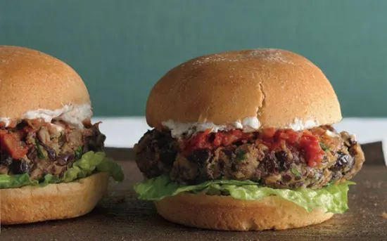 Schwarze Bohnen Gemüseburger