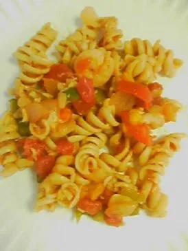 Einfache mexikanische Pasta mit Garnelen