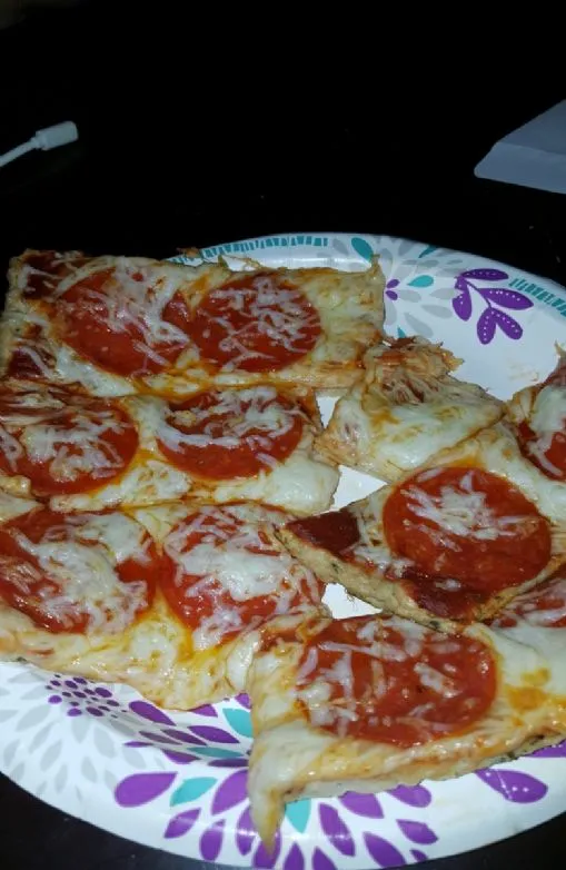 Hähnchenkruste Pepperoni Pizza