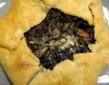 Pilz- und Zwiebel-Crostata