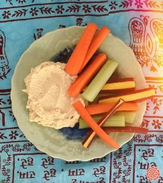 Mineral Greens Hummus