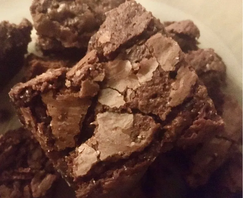 Laneys Schokoladenstückchen-Fudge-Brownies