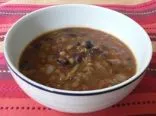 Linsen- und schwarze-Bohnen-Suppe