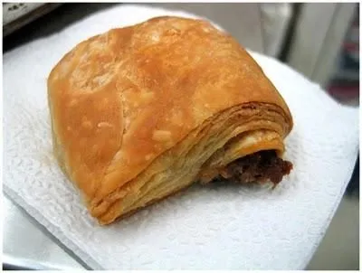 Haitianische Rindfleisch-Pasteten