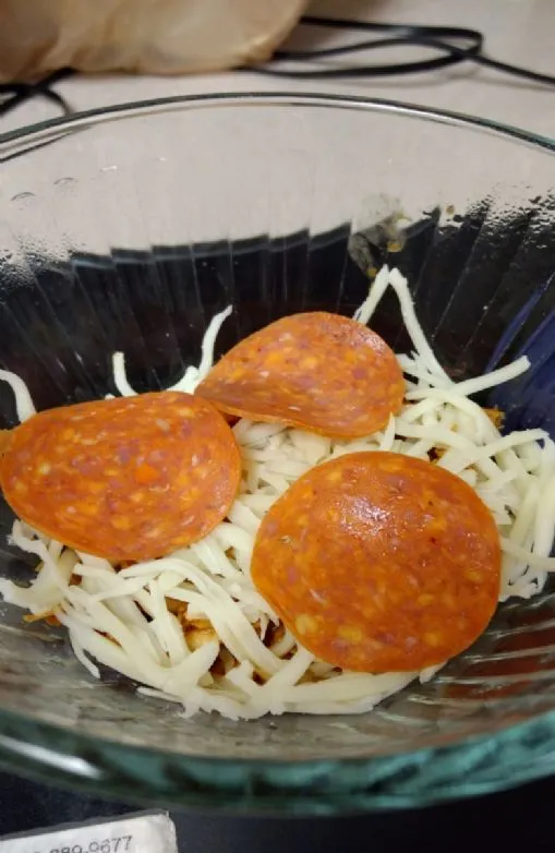 Zerfledderter Hähnchen Pizza Auflauf