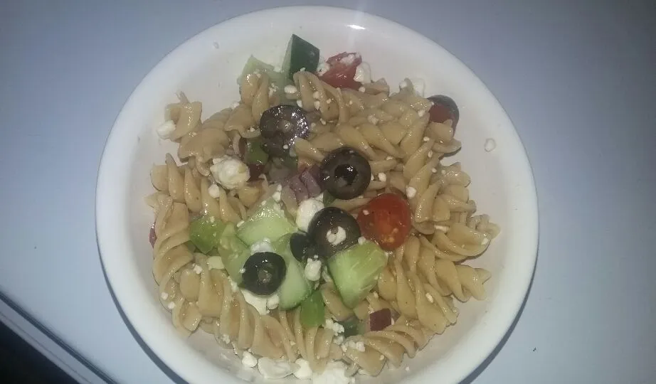 Vollkorn-Pasta-Salat