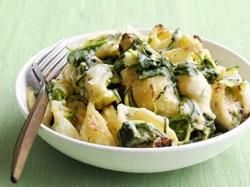 Frühlingsmuscheln und Käse