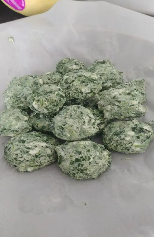 Käse-Spinat-Bällchen