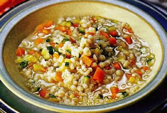 Gemüsegerstensuppe