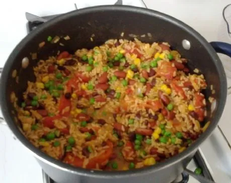 Veganer Bohnen- und Reisauflauf