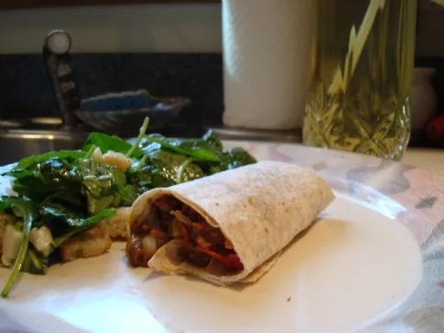 Vegetarischer "Rindfleisch"- und Käse-Burrito