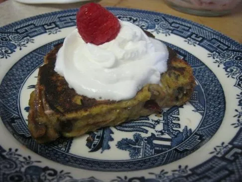 Gefüllter Rot-Weiß-Blauer French Toast