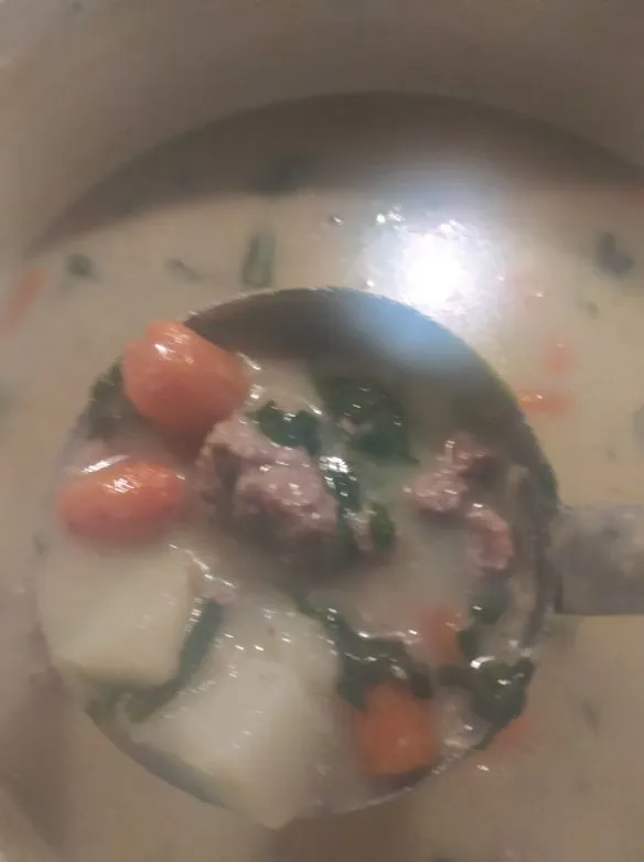 Hexenbrühe (Cremige Kartoffelsuppe mit Putenhackfleisch)