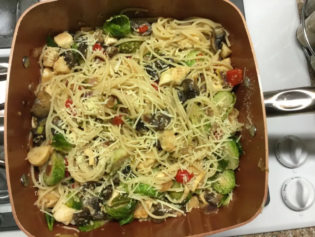 Mediterrane Spaghetti mit Jakobsmuscheln und Rosenkohl