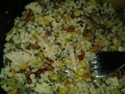 Zitronen- und Minzkörner mit Thunfisch