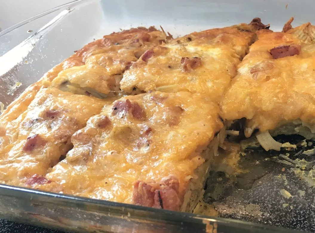 Süßkartoffel- und Wurst-Ei-Auflauf