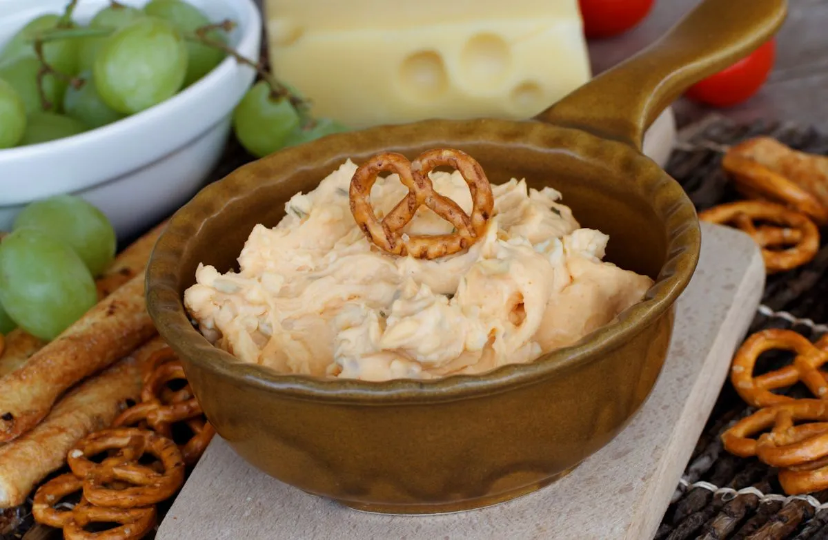 Leichter Bier-Käse-Dip