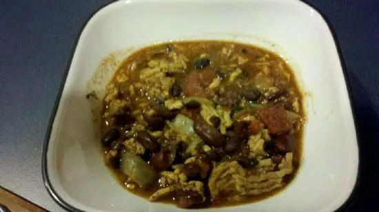 Extra Leichtes Puten-Chili mit schwarzen und hellroten Kidneybohnen