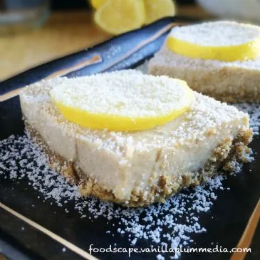 Rohe Zitronenriegel mit Chiasamen