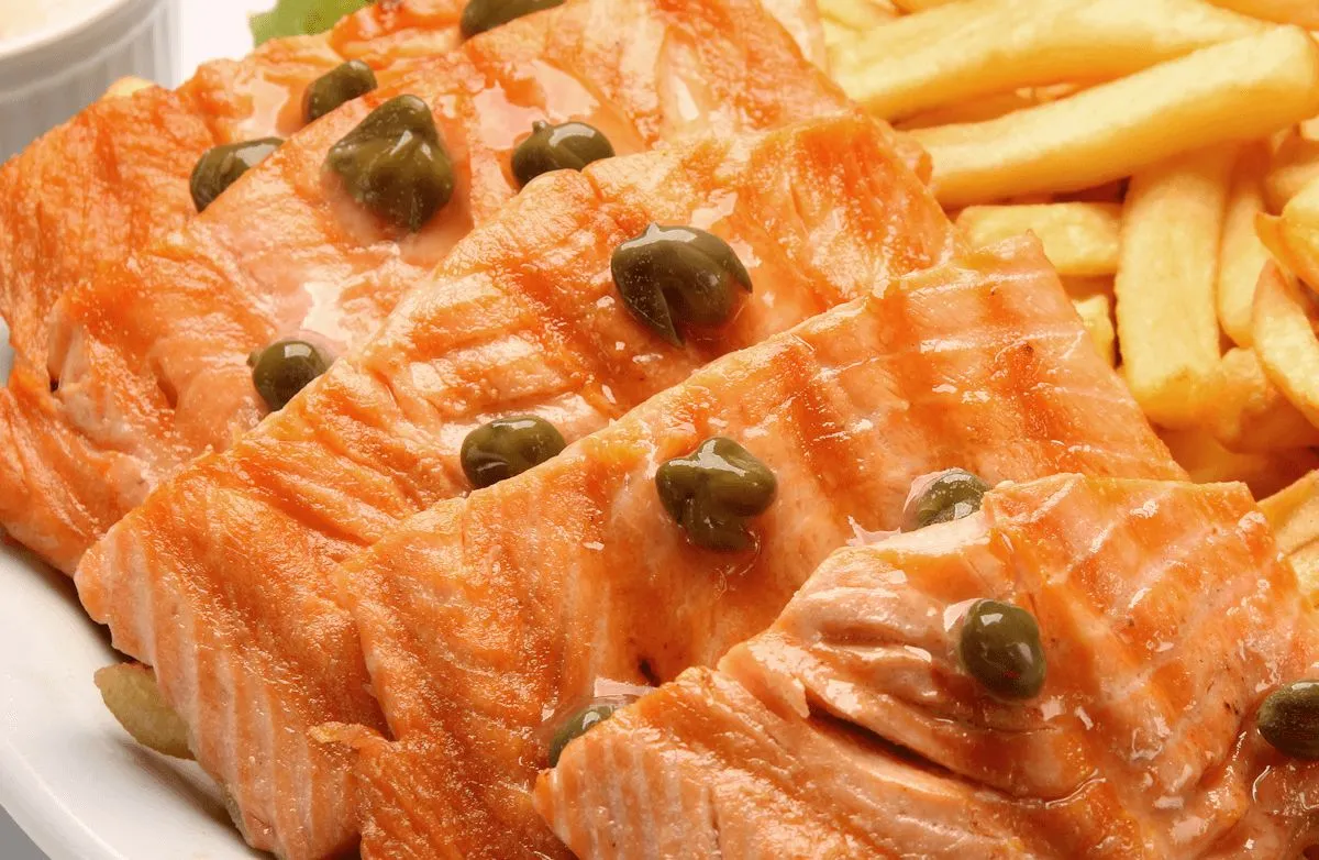 Miso-Kapern-Glasierter Lachs