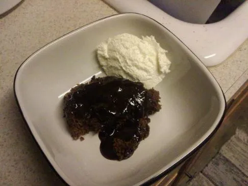 Bridgets B*tchen Hot Fudge Cake