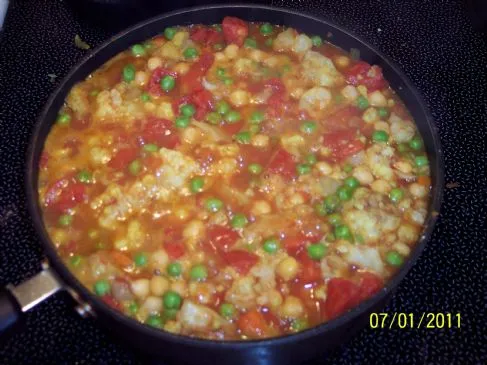 Kichererbsen-Blumenkohl-Curry (über Reis)