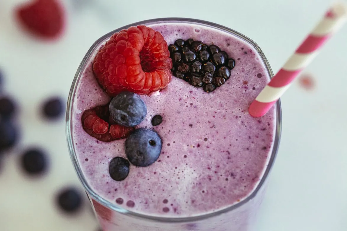 Beeren-Bananen-Protein-Smoothie