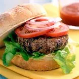 Herzhafte Rindfleischburger