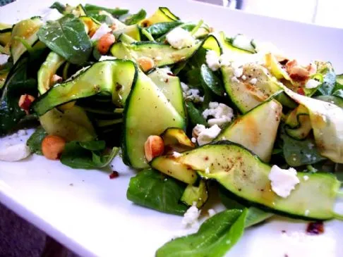 Zucchini-Ribbonsalat