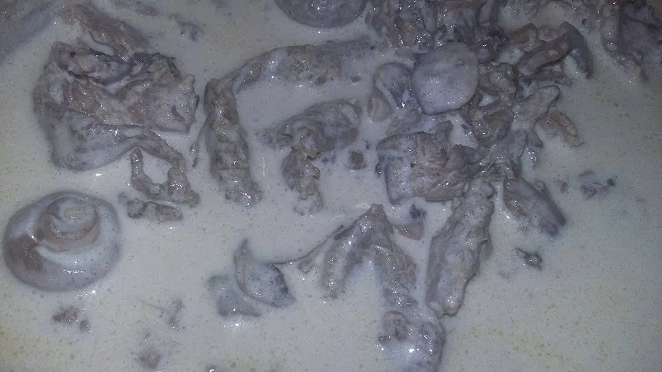 Keto Alfredo mit Carne Picada/Pilzen