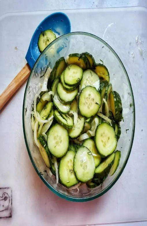 Cremiger Gurkensalat