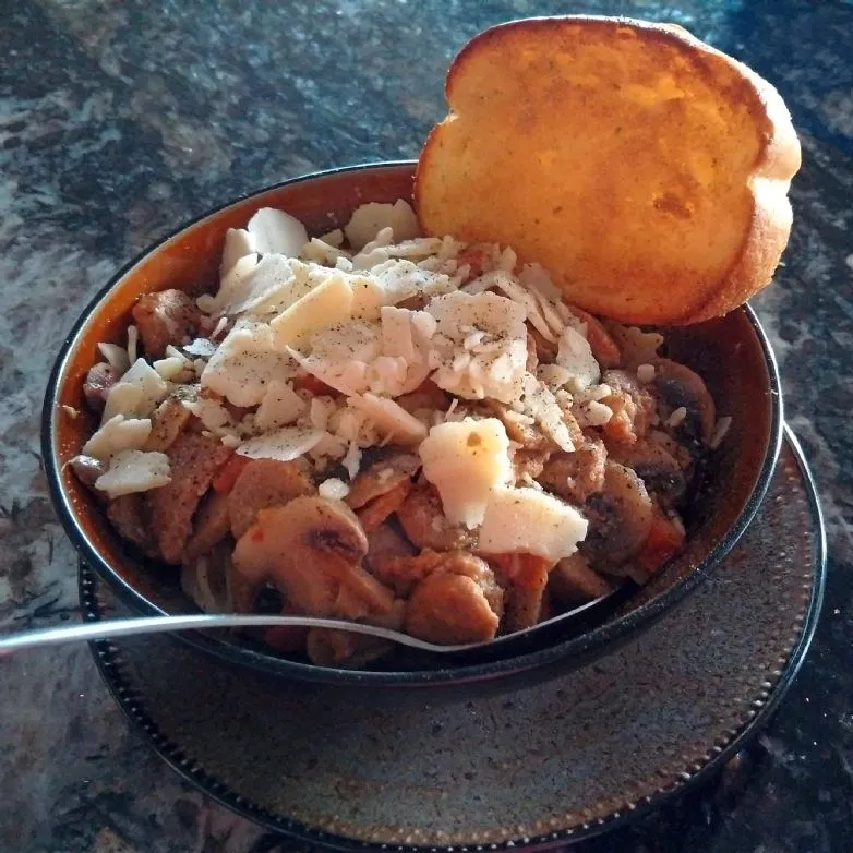 Würzige Wurst-Pasta-Sauce