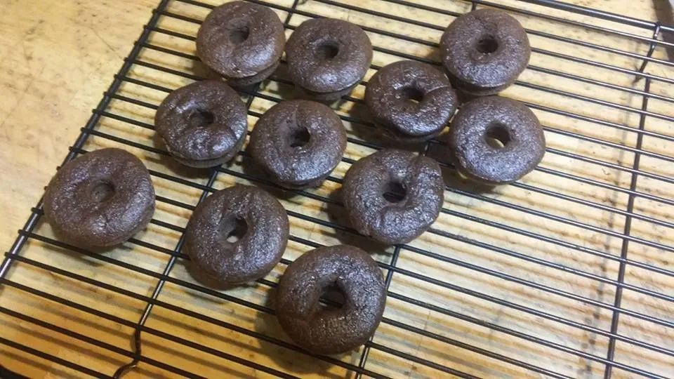 Mini Low Carb Schokoladendoughnuts
