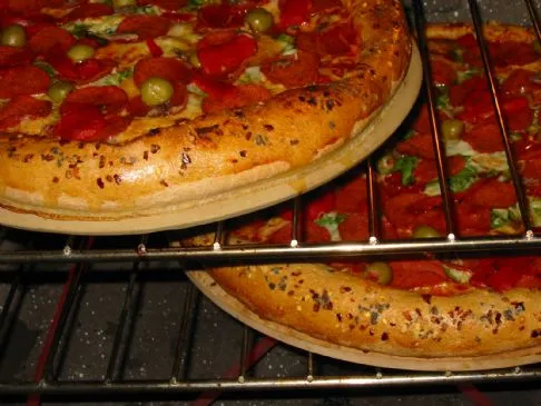 *Vegetarische Pepperoni-Pizza (Doppelt für die Brotmaschine)
