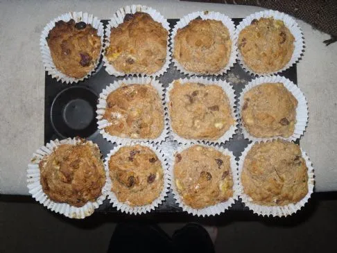 (UK-Version) Leichte Bananen-Apfelmus-Muffins