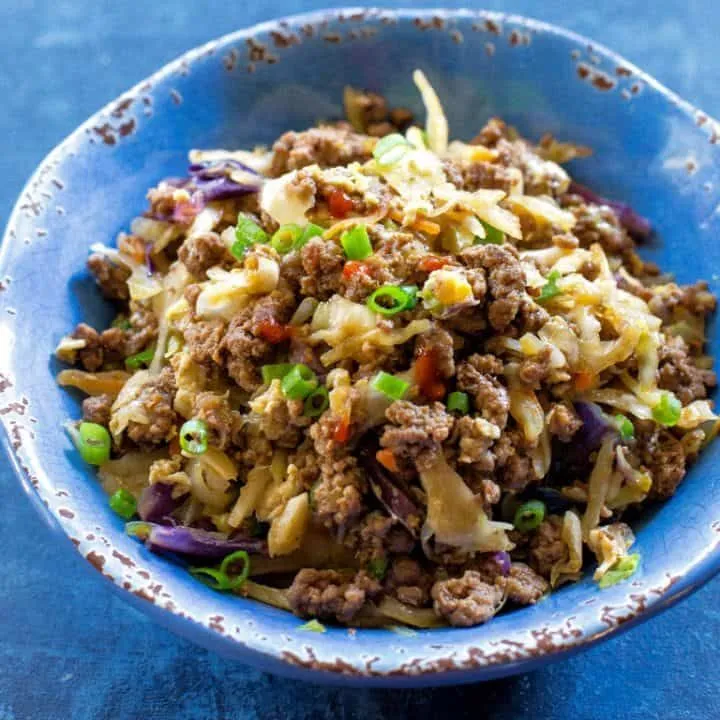 Rindfleisch - Eierrolle in einer Schüssel (Keto)