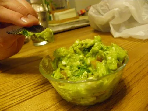 Guacamole-Cottage-Cheese-Dip