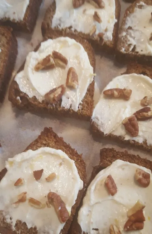 Honig-Zitronen-Aufstrich