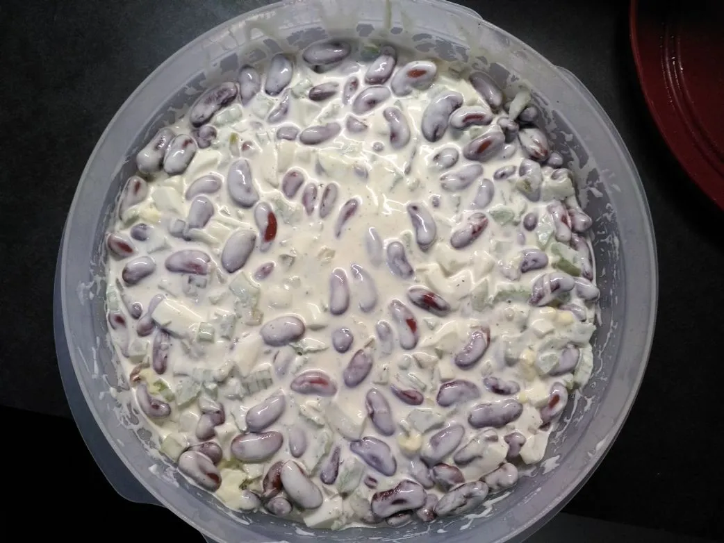 Kidneybohnen- und Eier-Salat