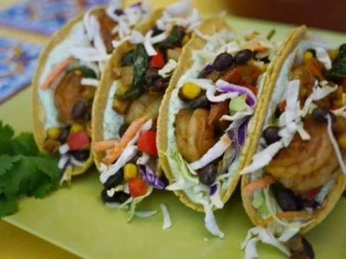 Adobo Garnelen Tacos mit Avocado-Creme-Sauce