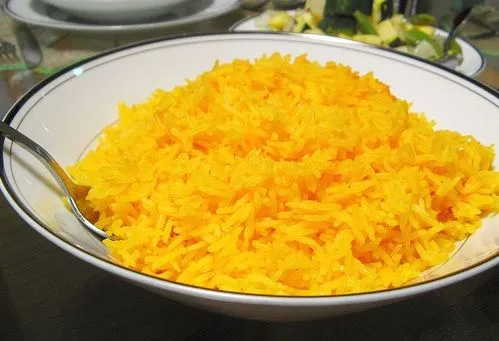 240 Kalorien Cheddar-Reis