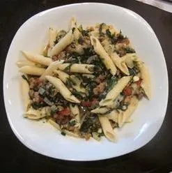 Hähnchen- und Spinat-Pasta