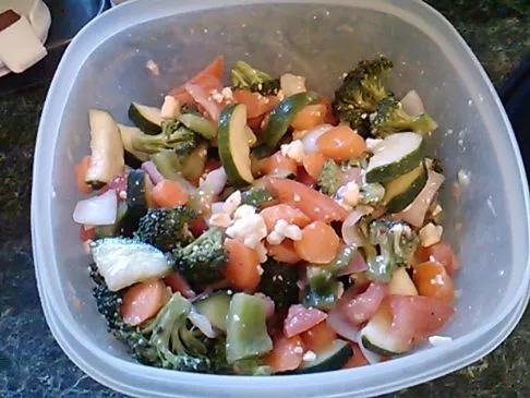 Marinierter italienischer Gemüsesalat