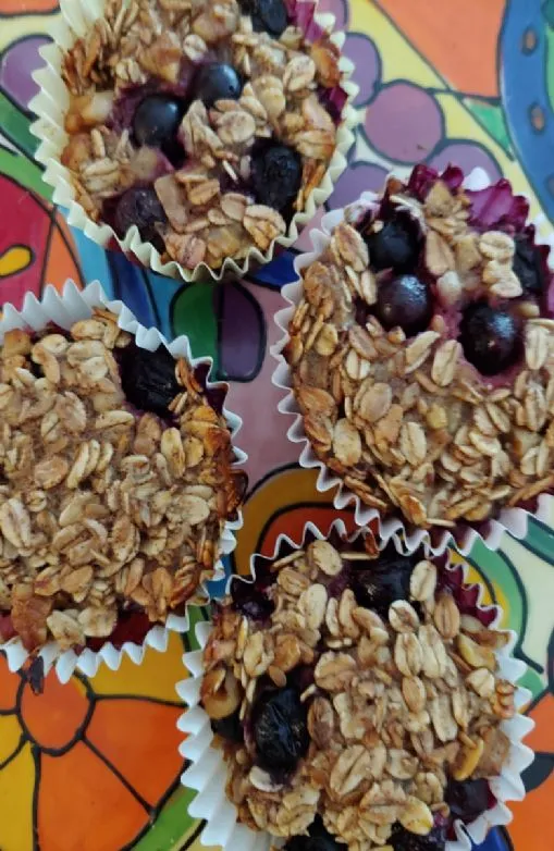 Bananen-Blaubeer-Haferflocken-Muffins ohne Mehl