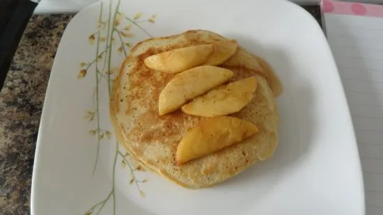 Apfel-Zimt-Pfannkuchen
