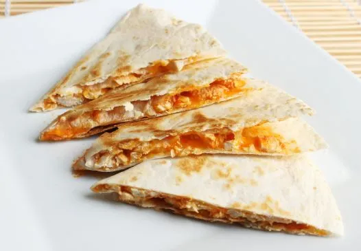 Käse-Hühnchen-Quesadillas